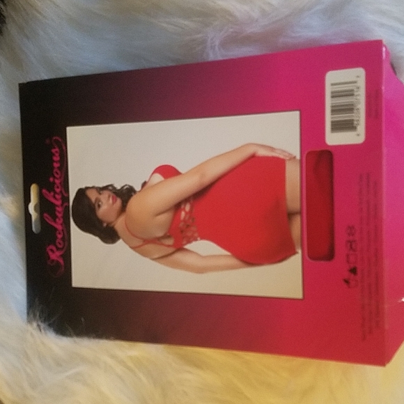 ROCKALICIOUS RED QUEEN SEEMLESS DRESS - Picture 2 of 2